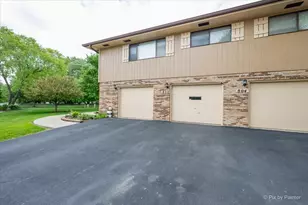 802 Dighton Ln, Schaumburg, IL 60173 - Photo 24