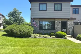 410 Circlegate Rd, New Lenox, IL 60451 - Photo 1