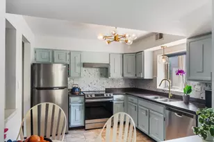 200 S Dee Rd, Park Ridge, IL 60068 - Photo 10