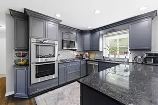 845 Crabtree Ln, Cary, IL 60013 - Photo 4
