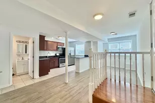 6115 N Claremont Ave, Chicago, IL 60659 - Photo 2
