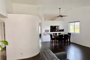 1376 Burns Dr, Elgin, IL 60120 - Photo 2
