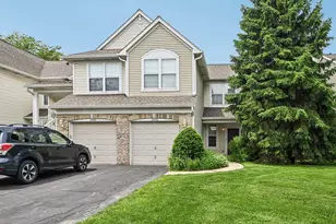 2992 Waters Edge Cir, Aurora, IL 60504 - Photo 1
