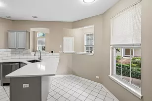 2992 Waters Edge Cir, Aurora, IL 60504 - Photo 16