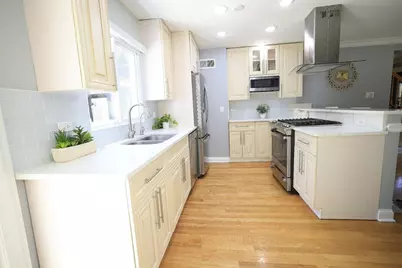 121 Pine Street, Deerfield, IL 60015 - Photo 10
