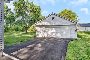 1414 Walnut St, Streator, IL 61364 - Photo 2