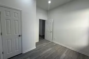 11333 S Edbrooke Ave, Chicago, IL 60628 - Photo 10