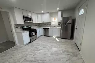 11333 S Edbrooke Ave, Chicago, IL 60628 - Photo 6