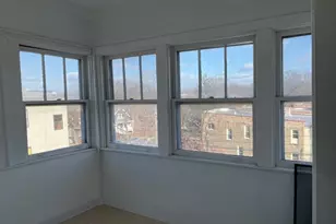 7067 N Ridge Blvd, Chicago, IL 60645 - Photo 10