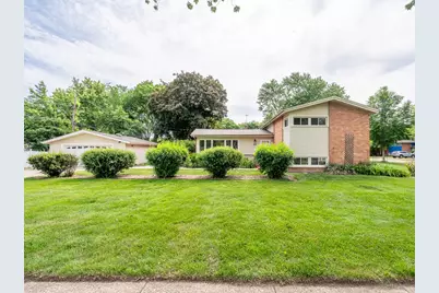 274 Pleasant Hill Boulevard, Palatine, IL 60067 - Photo 1