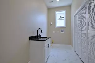 4859 W Hirsch St, Chicago, IL 60651 - Photo 48