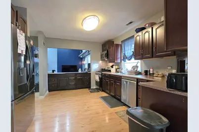 132 W 4th Avenue, New Lenox, IL 60451 - Photo 2