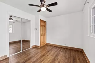 5710 W 58th St, Chicago, IL 60638 - Photo 8
