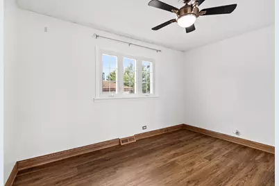 5710 W 58th Street, Chicago, IL 60638 - Photo 10