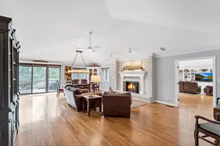 1415 W Hawthorne St, Arlington Heights, IL 60005 - Photo 18