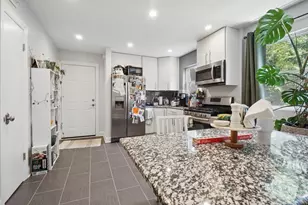1528 W Chase Ave, Chicago, IL 60626 - Photo 6