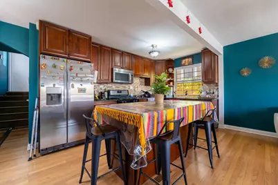 5921 S Sawyer Avenue, Chicago, IL 60629 - Photo 6