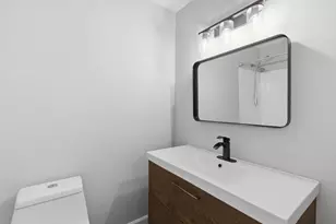 6000 Oakwood Dr, Lisle, IL 60532 - Photo 12