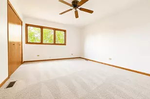18222 Michigan Ct, Orland Park, IL 60467 - Photo 16