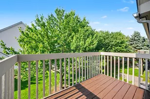 2906 Stonewater Dr, Naperville, IL 60564 - Photo 14