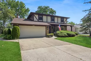 [Address not provided], Buffalo Grove, IL 60089 - Photo 1