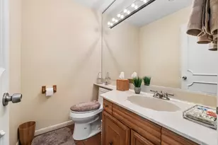 [Address not provided], Buffalo Grove, IL 60089 - Photo 24