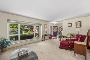 [Address not provided], Buffalo Grove, IL 60089 - Photo 8