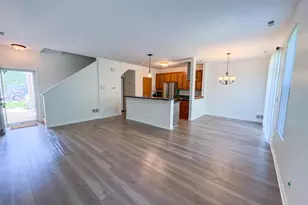 1453 Millbrook Dr, Algonquin, IL 60102 - Photo 2
