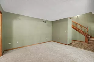 112 Dakota Dr, Loda, IL 60948 - Photo 8