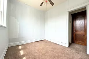 3914 W Gladys Ave, Chicago, IL 60624 - Photo 26