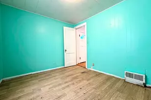 3914 W Gladys Ave, Chicago, IL 60624 - Photo 16