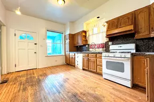 3914 W Gladys Ave, Chicago, IL 60624 - Photo 10