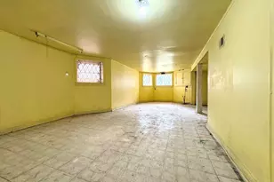 3914 W Gladys Ave, Chicago, IL 60624 - Photo 32