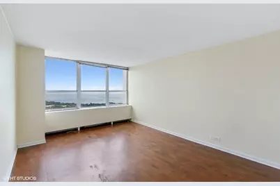 655 W Irving Park Road #4812, Chicago, IL 60613 - Photo 16