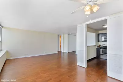 655 W Irving Park Road #4812, Chicago, IL 60613 - Photo 14