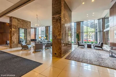 655 W Irving Park Road #4812, Chicago, IL 60613 - Photo 4