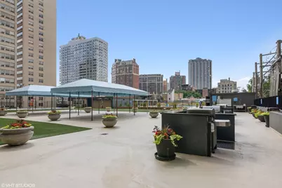 655 W Irving Park Road #4812, Chicago, IL 60613 - Photo 22