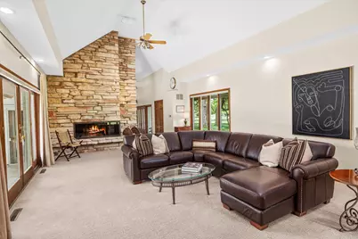 6N056 Surrey Road, Wayne, IL 60184 - Photo 6