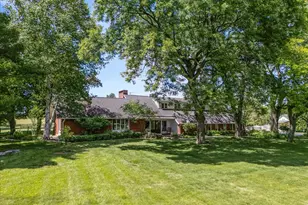 6N056 Surrey Rd, Wayne, IL 60184 - Photo 1