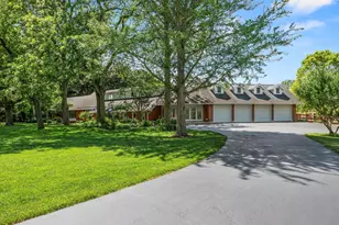6N056 Surrey Rd, Wayne, IL 60184 - Photo 4