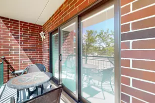 201 N Vail Ave, Arlington Heights, IL 60004 - Photo 8