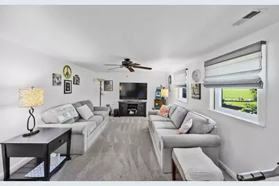19200 S Champlain Avenue, Glenwood, IL 60425 - Photo 8