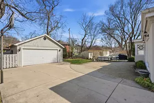 171 S Fairview Ave, Elmhurst, IL 60126 - Photo 36