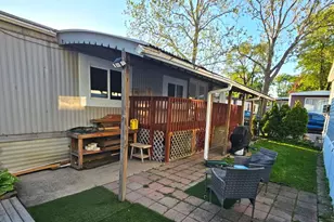 2993 Curtis St, Des Plaines, IL 60018 - Photo 2