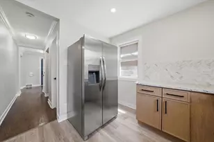 8452 S Marshfield Ave, Chicago, IL 60620 - Photo 16