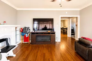 3005 W 55th St, Chicago, IL 60632 - Photo 6