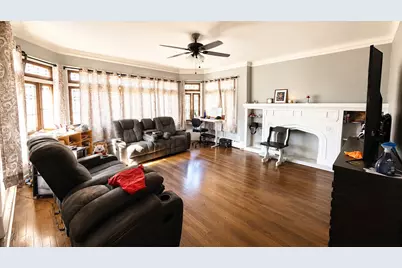3005 W 55th Street, Chicago, IL 60632 - Photo 4