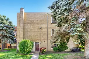 655 Piper Ln, Prospect Heights, IL 60070 - Photo 1