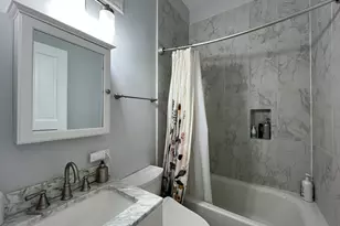 1359 E 57th St, Chicago, IL 60637 - Photo 20