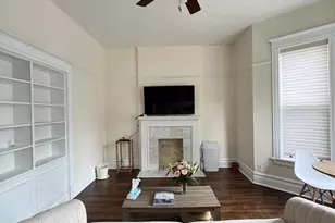 1359 E 57th St, Chicago, IL 60637 - Photo 4